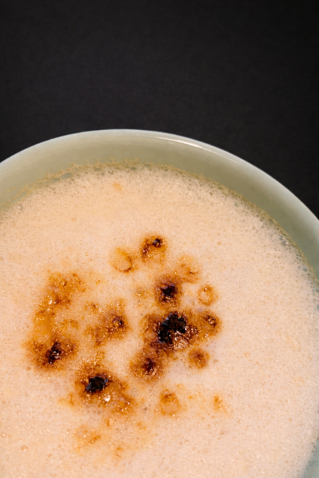 Burnt sugar foam